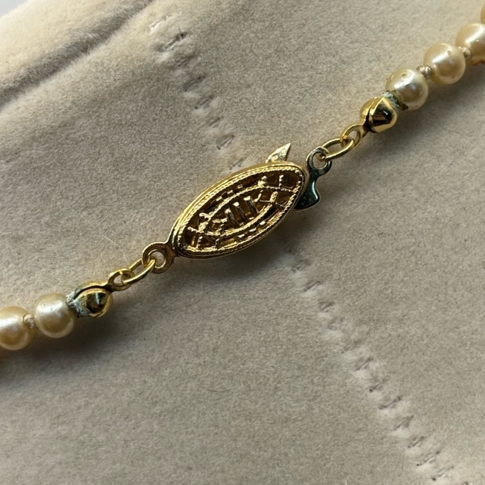 1970’s Champagne Pearl Necklace - Picture 5 of 6